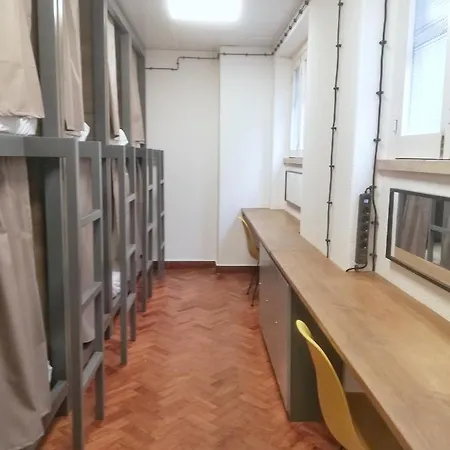Draft & Hostel