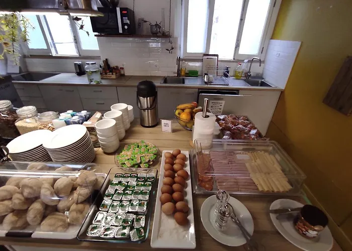 אכסניה Draft & *