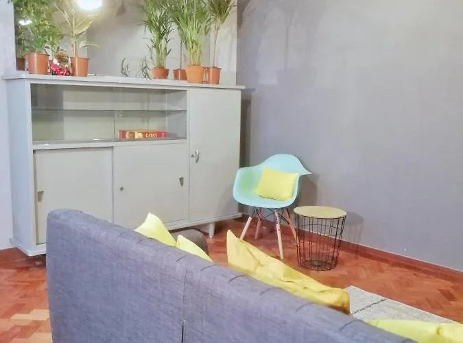 Draft & אכסניה *