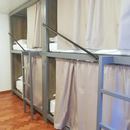 Draft Hostel&rooms Lissabon