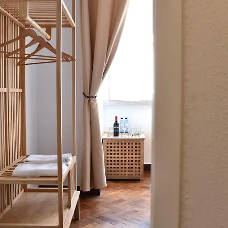 Draft Hostel&rooms Lissabon