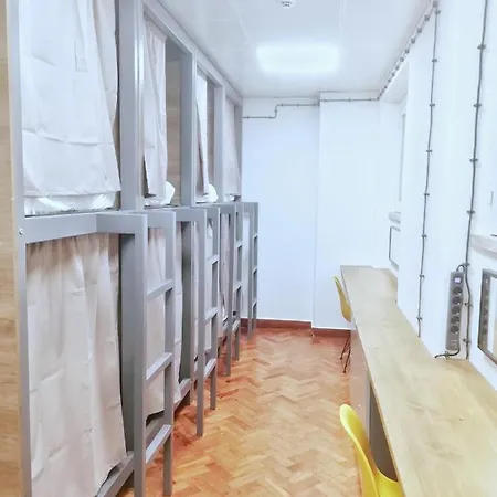 Draft Hostel&rooms * Lissabon